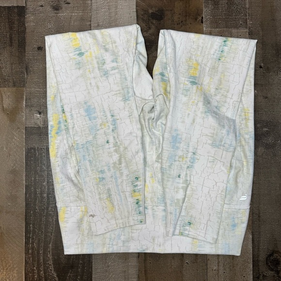 Fabletics Leggings with Subtle Multicolor Accents size large - Picture 3 of 12